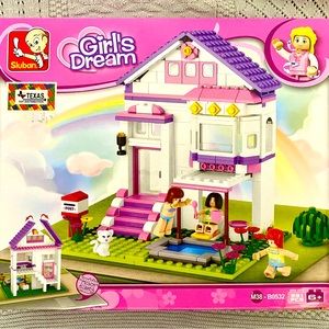 Girls Dream Villa with Pool Building Block Set
